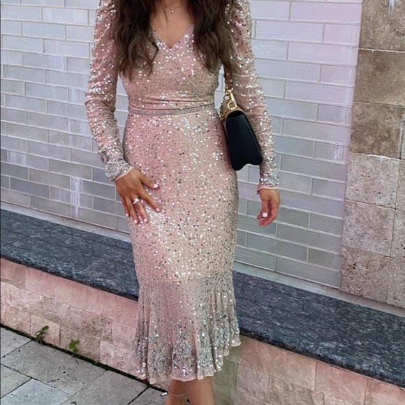 Mac Duggal Dresses | Mac Duggal Long Sleeve Sequin Sheath Midi Dress 2 | Color: Cream/Gray | Size: 2 | Kocm's Closet